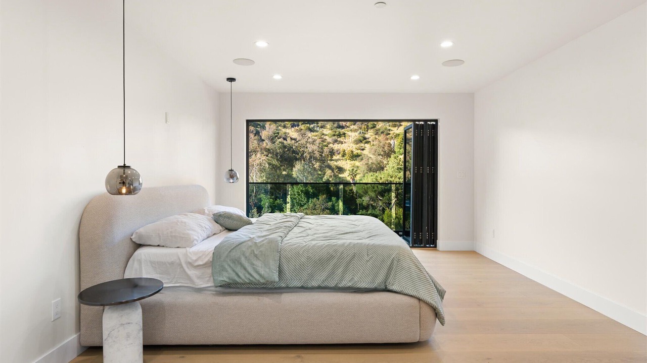 Photo of Bedroom in Hollywood Hills West
