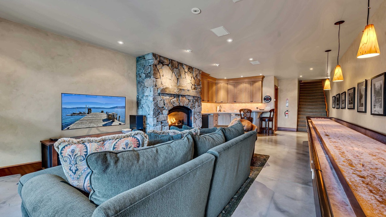 Photo of Livingroom in South Lake Tahoe