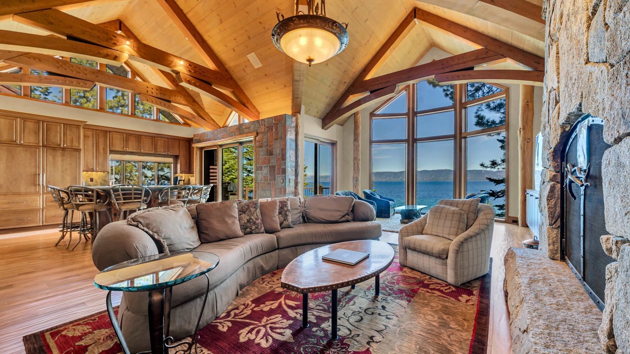 Photo of Livingroom in South Lake Tahoe
