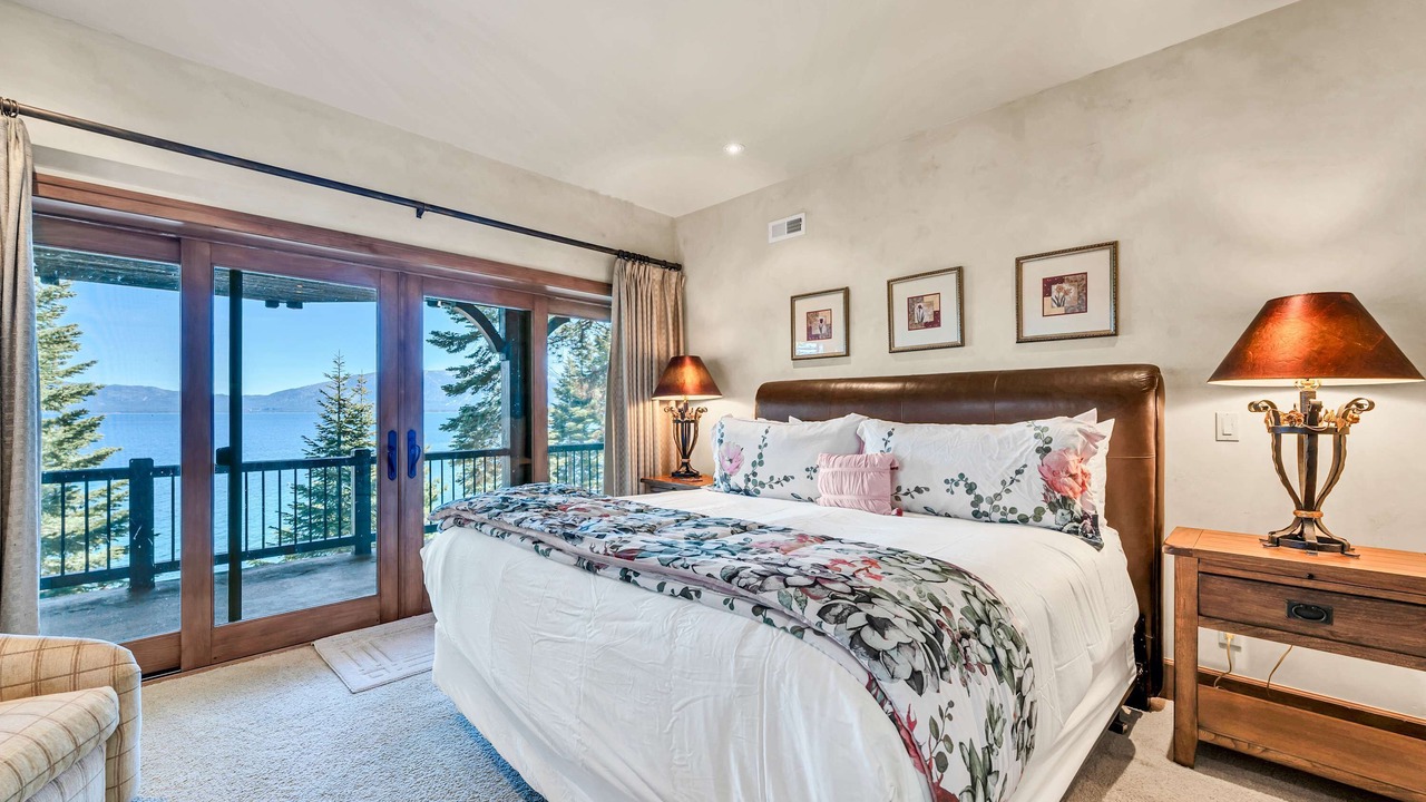 Photo of Livingroom in South Lake Tahoe