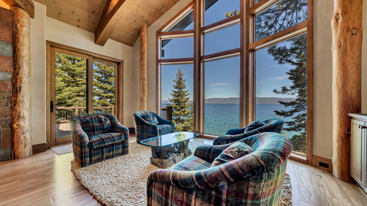 Photo of Livingroom in South Lake Tahoe