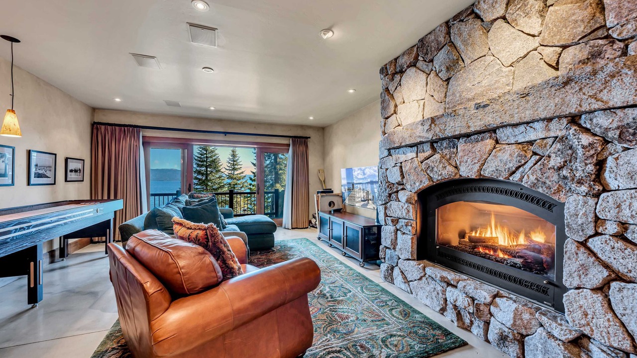 Photo of Livingroom in South Lake Tahoe