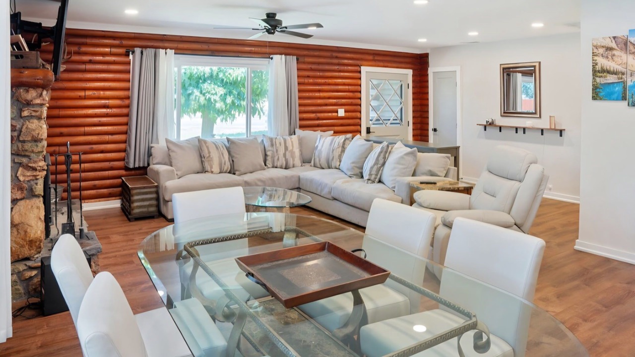 Photo of Livingroom in Mariposa
