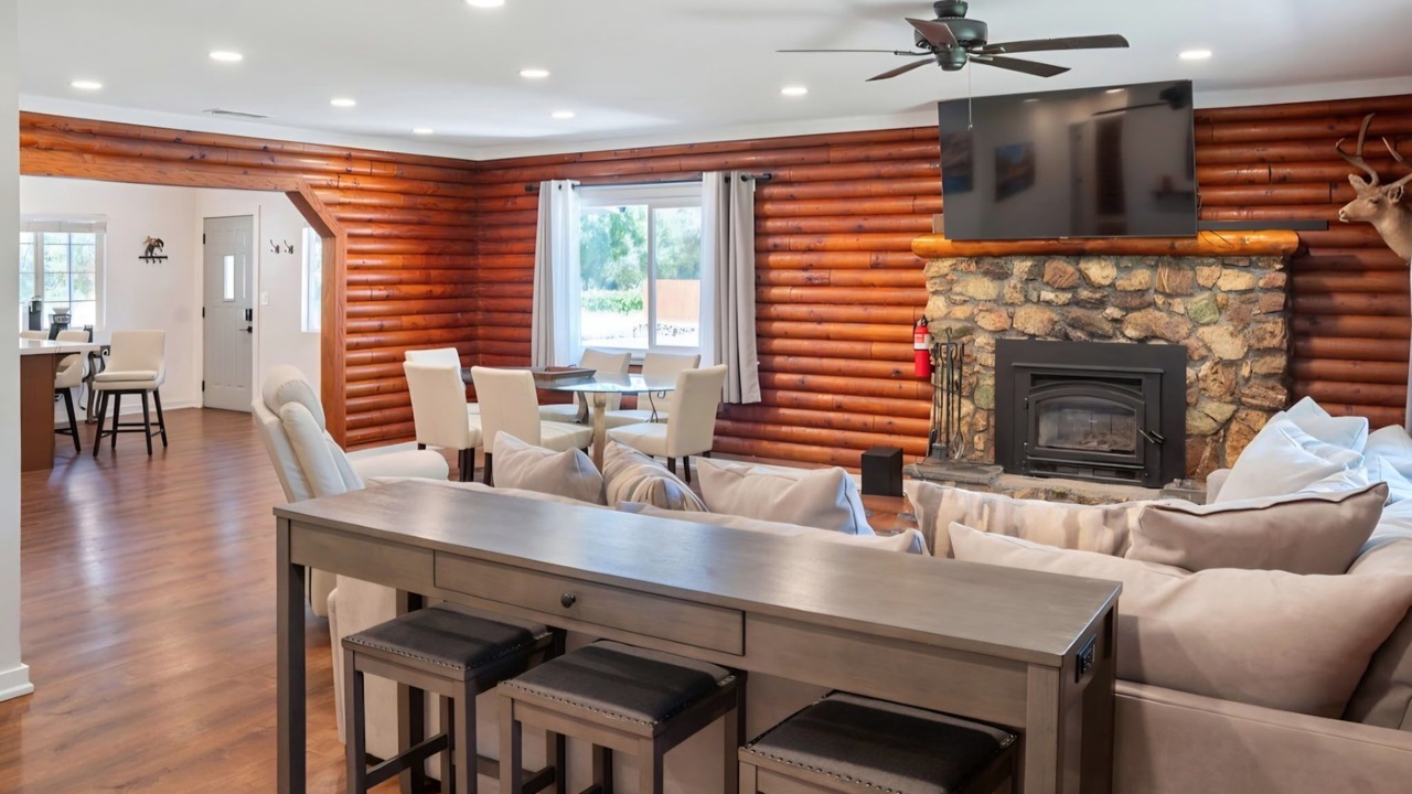 Photo of Livingroom in Mariposa
