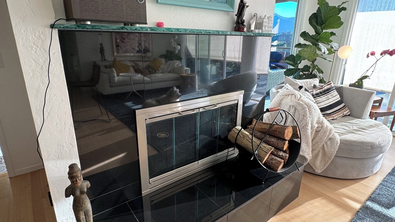 Photo of Livingroom in San Rafael