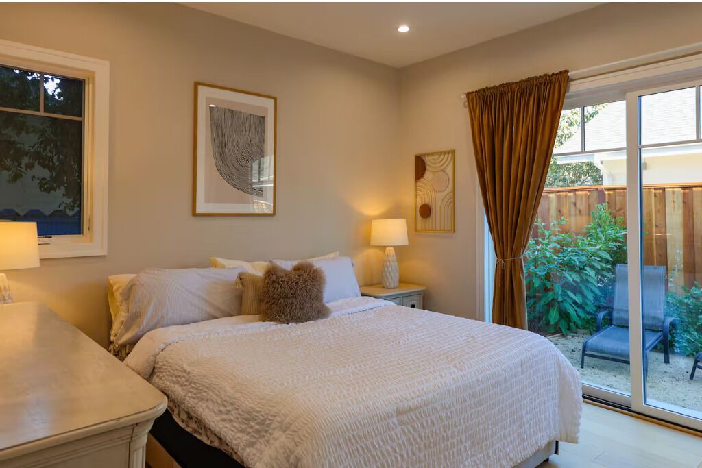 Photo of Bedroom in North Fair Oaks