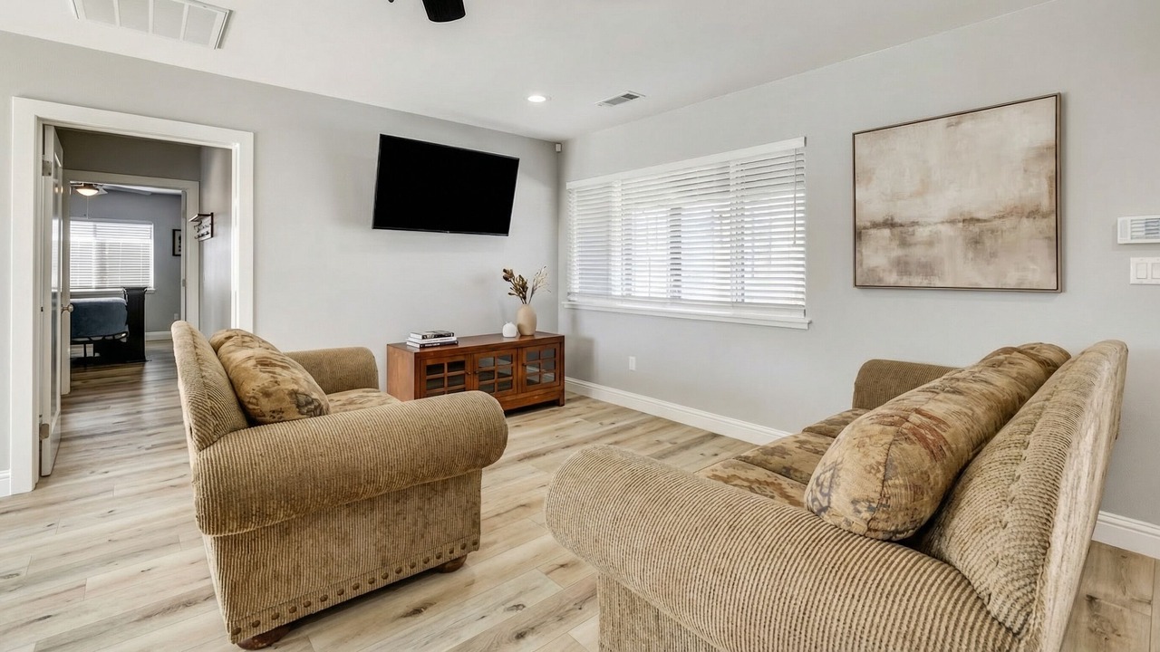 Photo of Livingroom in Hughson