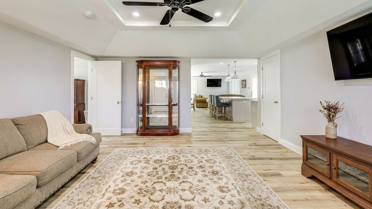 Photo of Livingroom in Hughson