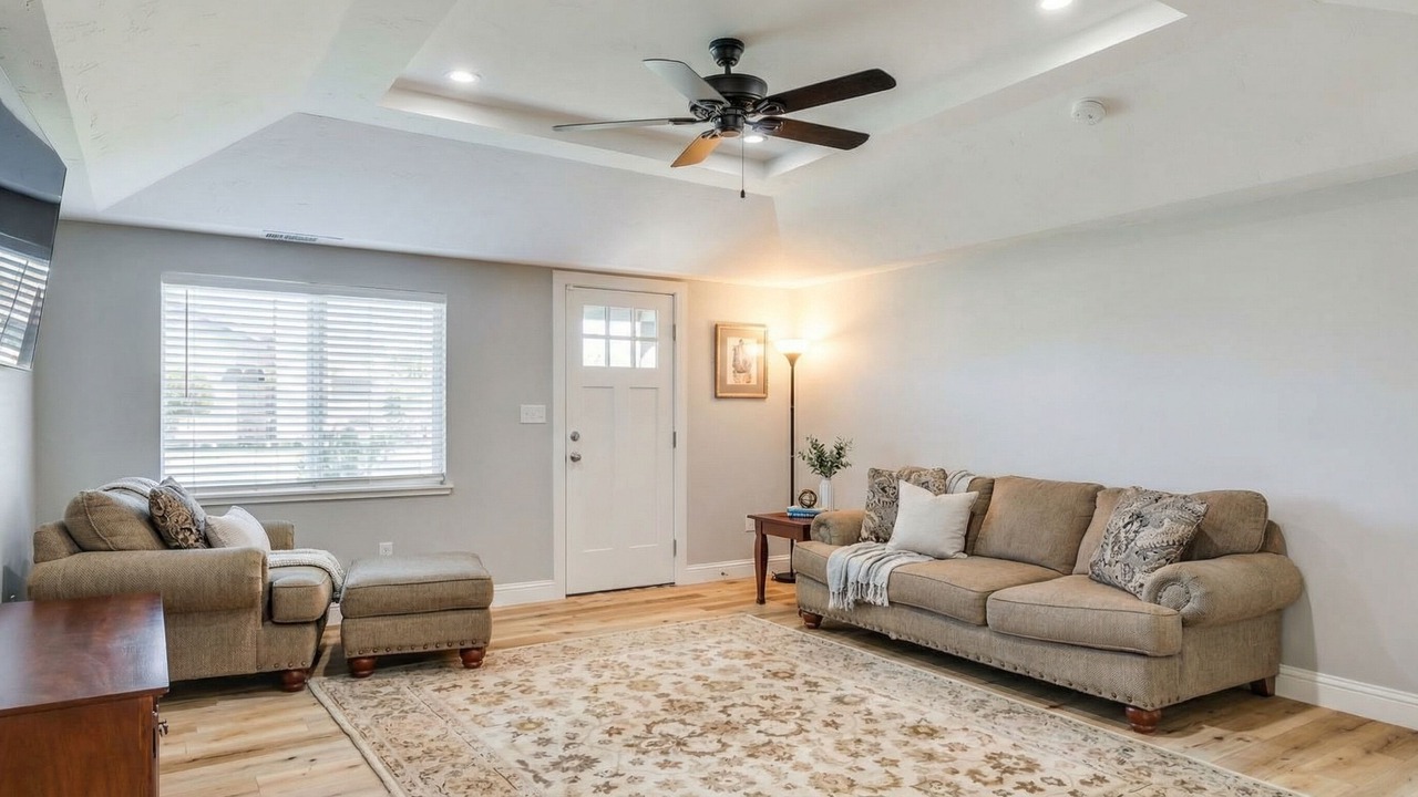Photo of Livingroom in Hughson