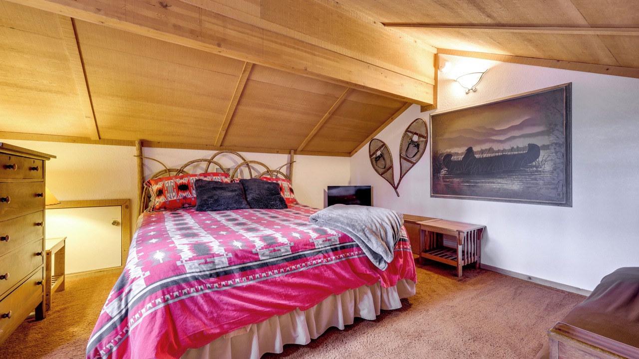 Photo of Bedroom in Shaver Lake