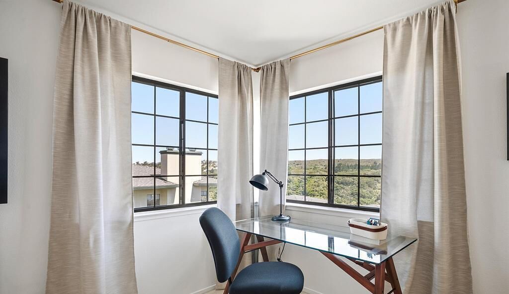 Photo of Bedroom in Del Rey Oaks