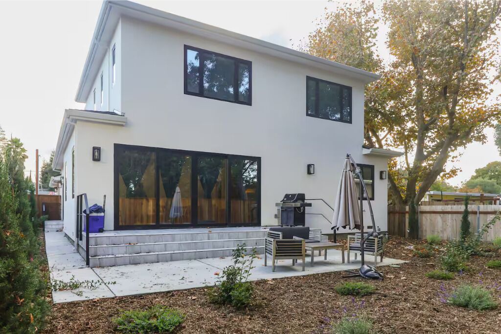 Photo of Patio Balcony in East Palo Alto