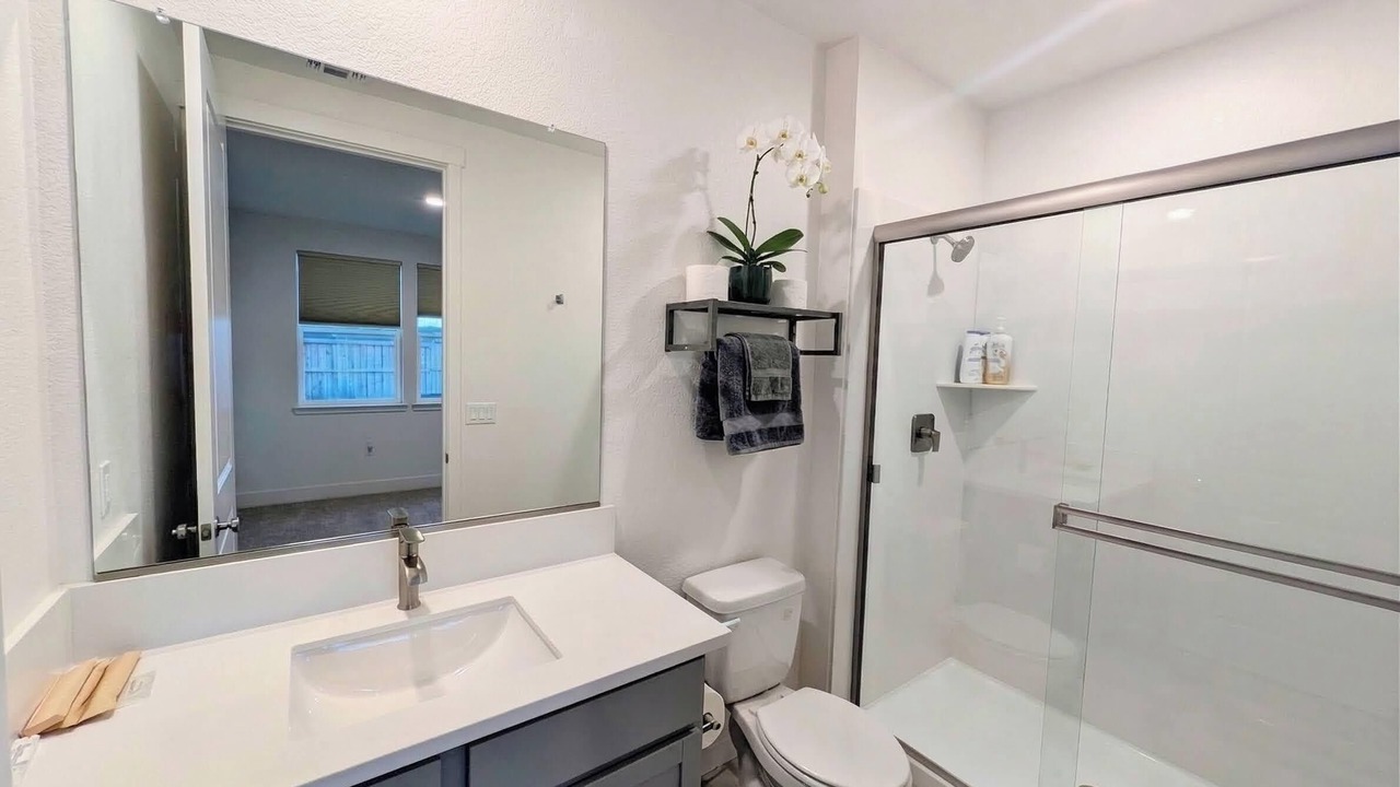 Photo of Bathroom in Tracy