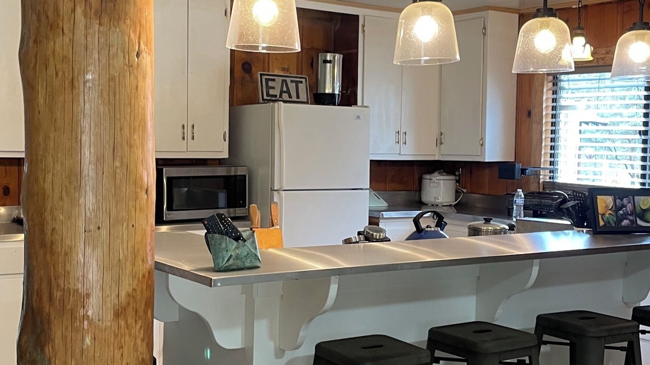 Photo of Kitchen in California Hot Springs