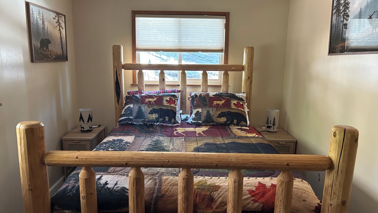 Photo of Bedroom in Ponderosa
