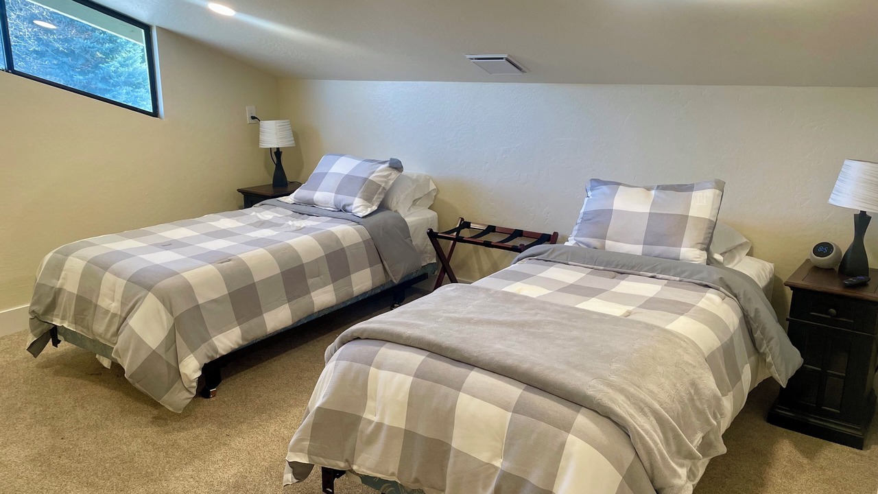 Photo of Bedroom in Plumas Eureka Estates