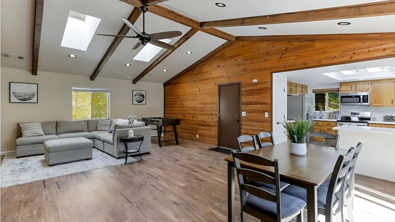 Photo of Livingroom in O'Brien