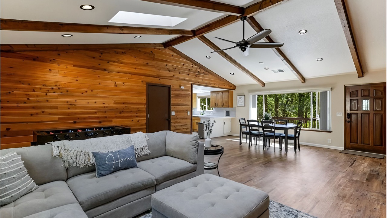 Photo of Livingroom in O'Brien
