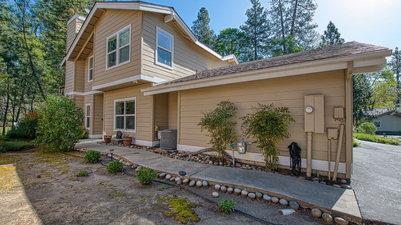 Photo of Outdoor in Bass Lake