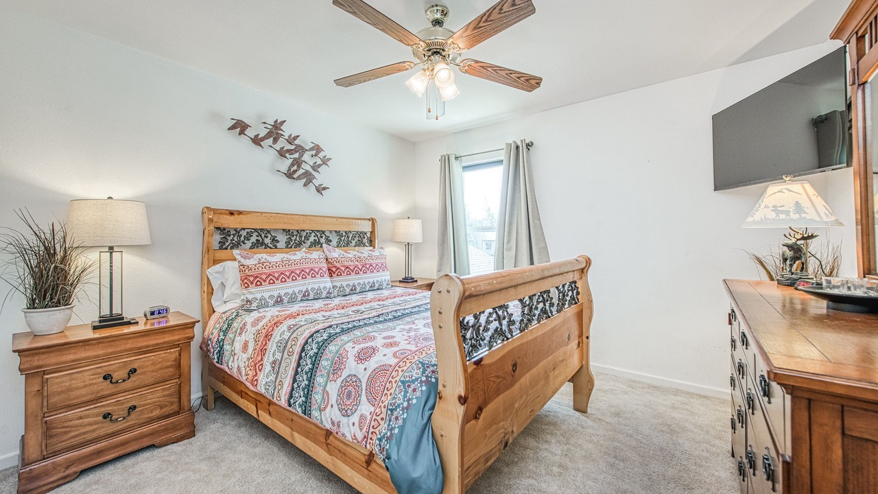 Photo of Bedroom in Bass Lake