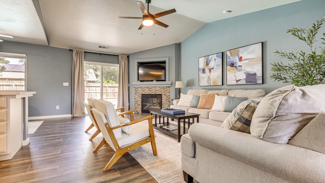 Photo of Livingroom in Visalia