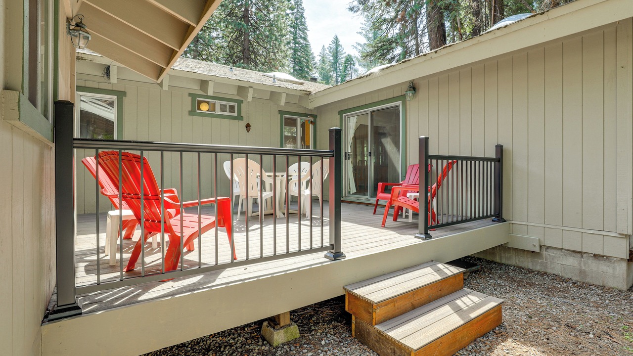 Photo of Patio Balcony in Lake Almanor Country Club