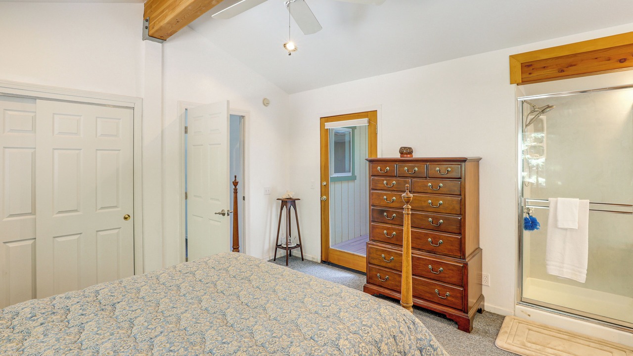 Photo of Bedroom in Lake Almanor Country Club