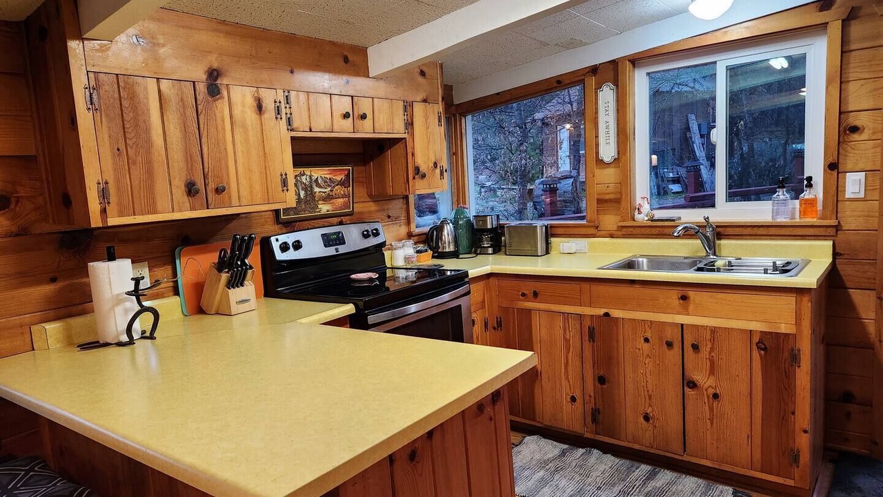 Photo of Kitchen in California Hot Springs