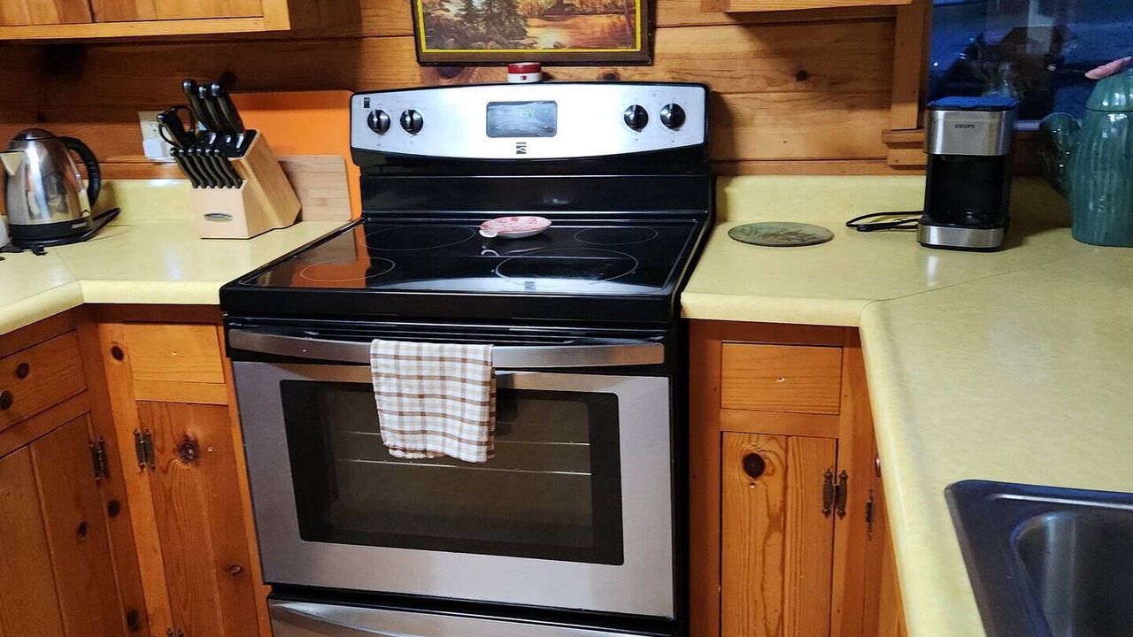 Photo of Kitchen in California Hot Springs