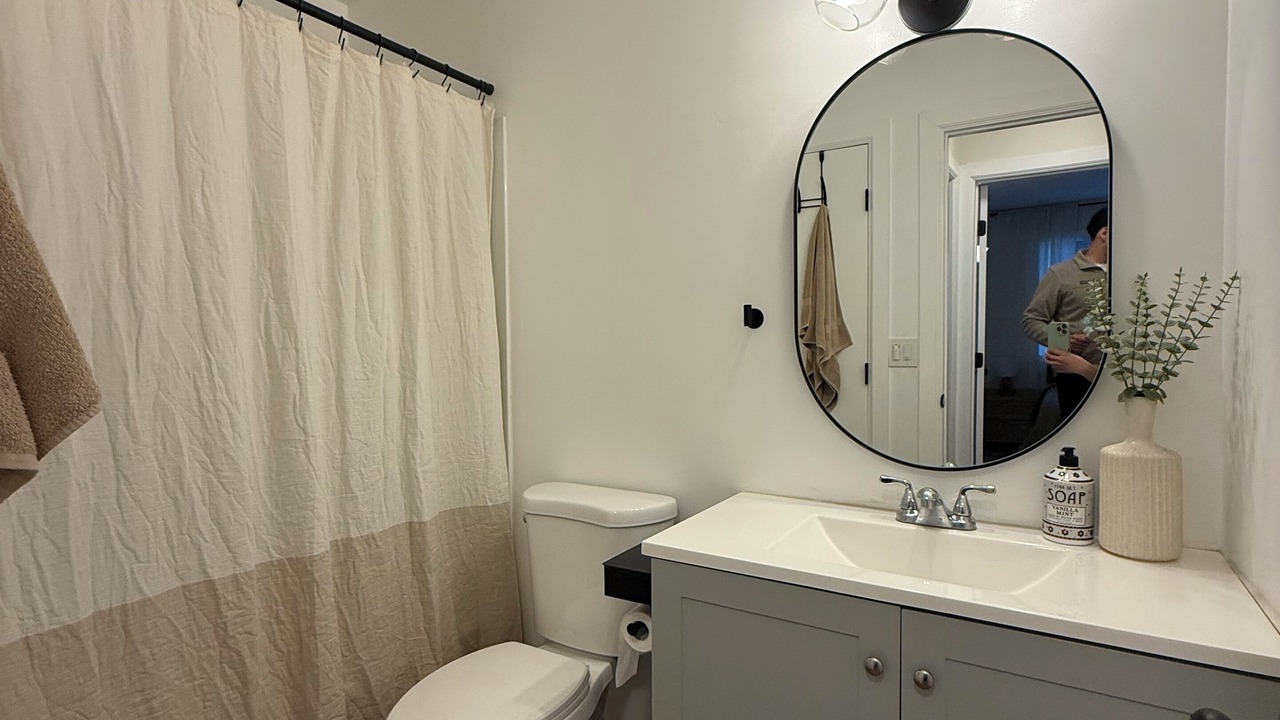 Photo of Bathroom in Salinas