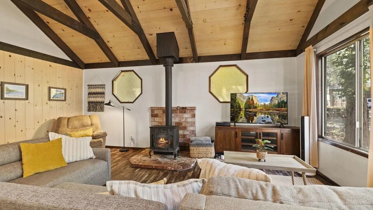 Photo of Livingroom in Twain Harte