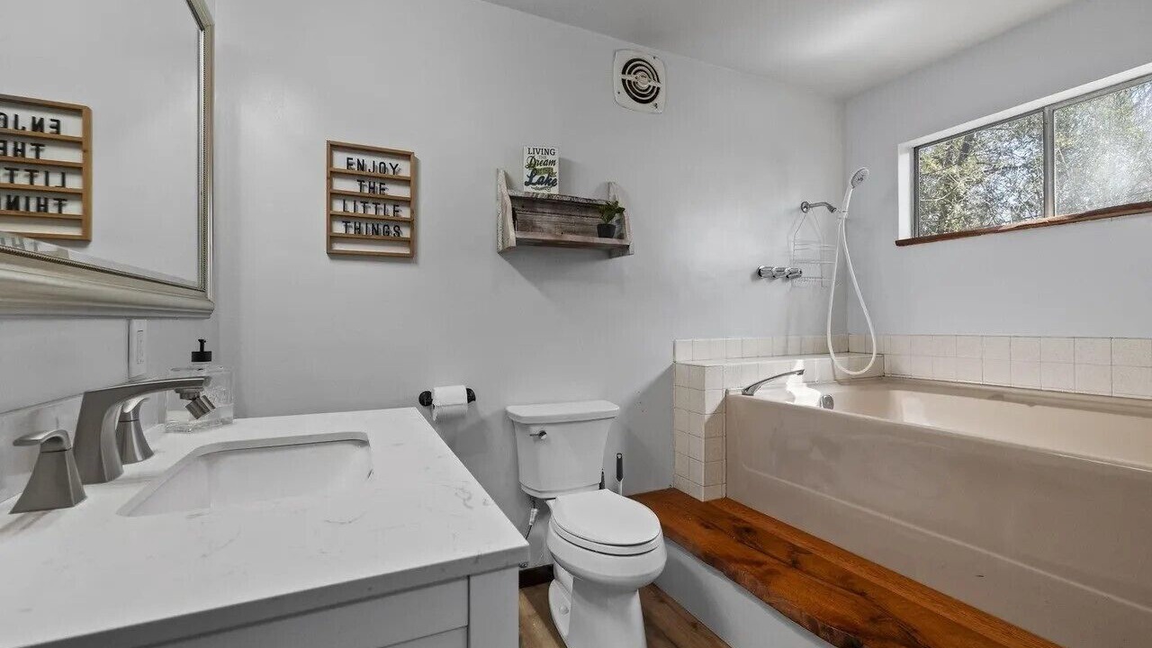 Photo of Bathroom in Twain Harte