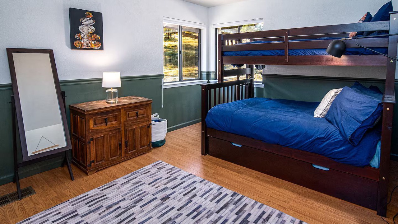 Photo of Bedroom in Midpines