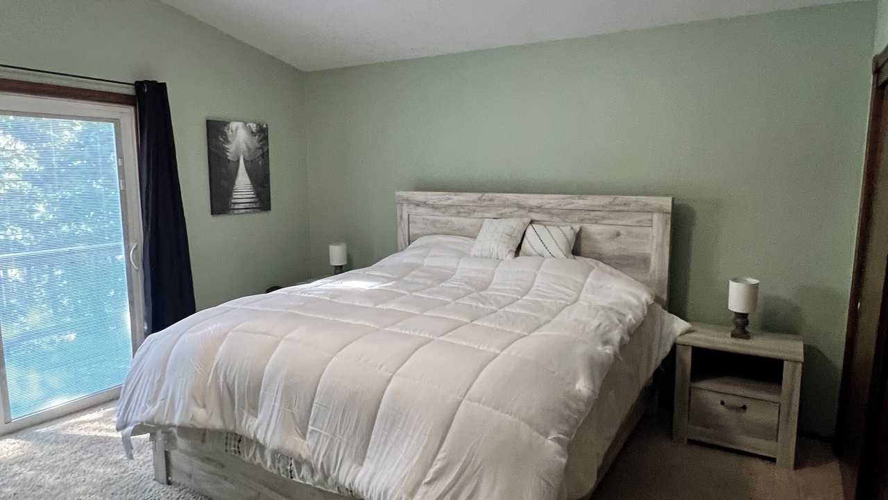 Photo of Bedroom in Mi-Wuk Village