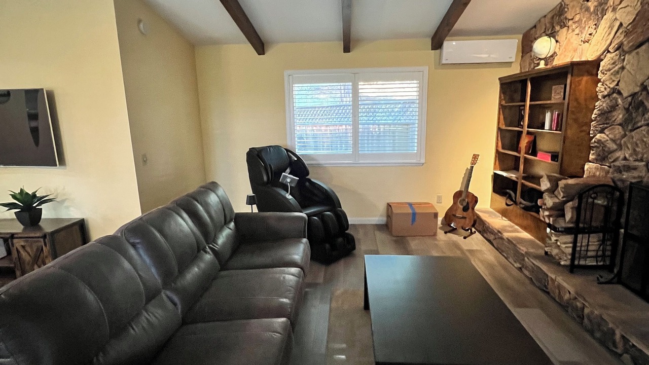 Photo of Livingroom in Mi-Wuk Village
