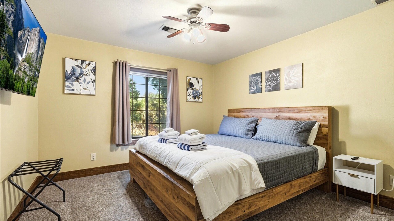 Photo of Bedroom in Oakhurst
