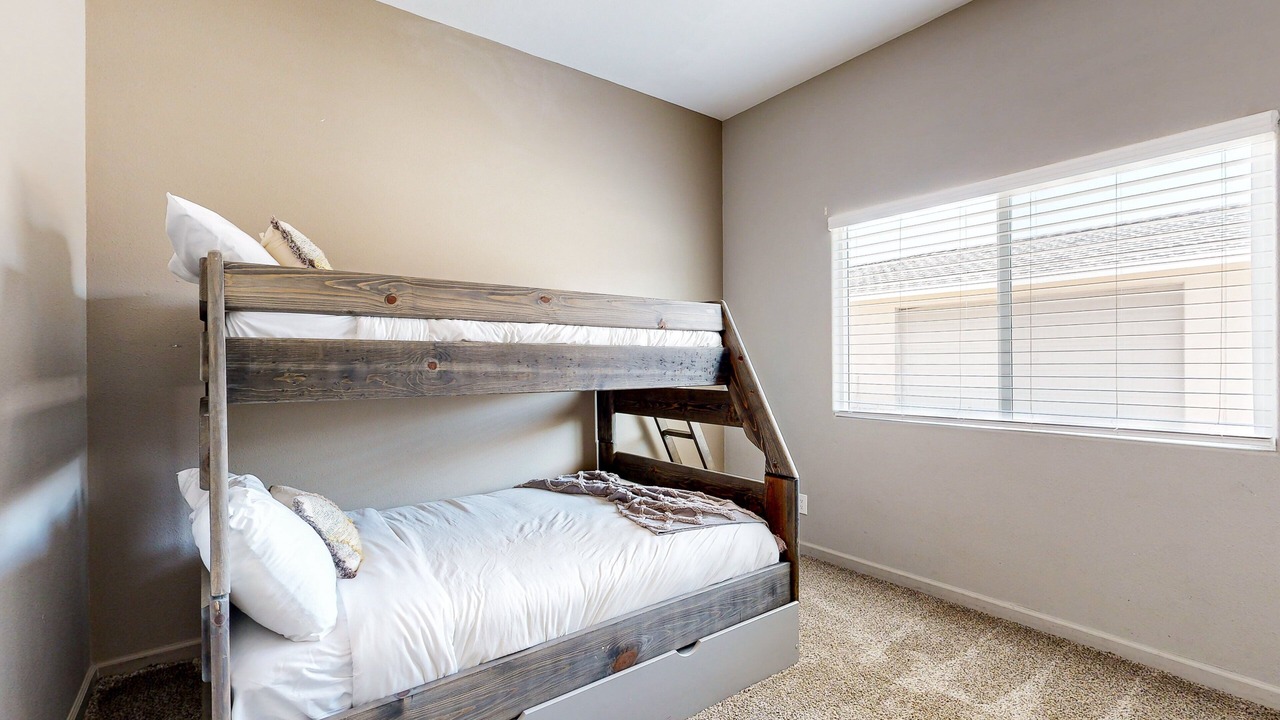 Photo of Bedroom in Indio Hills