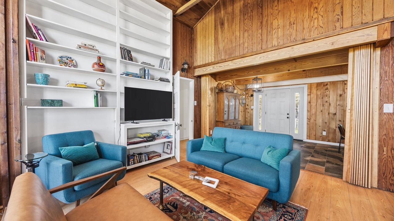 Photo of Livingroom in Keene