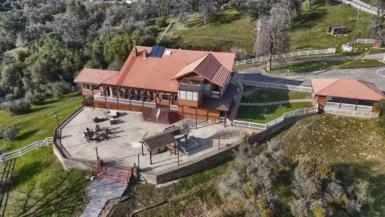Photo of Outdoor in Oakhurst