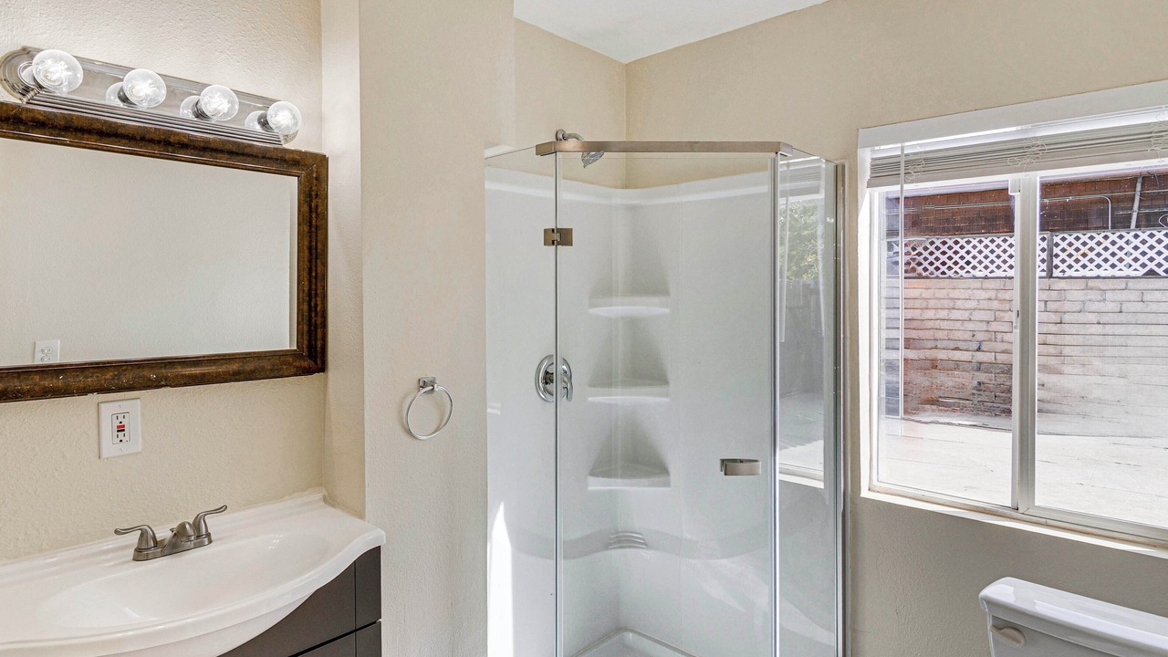 Photo of Bathroom in Van Nuys