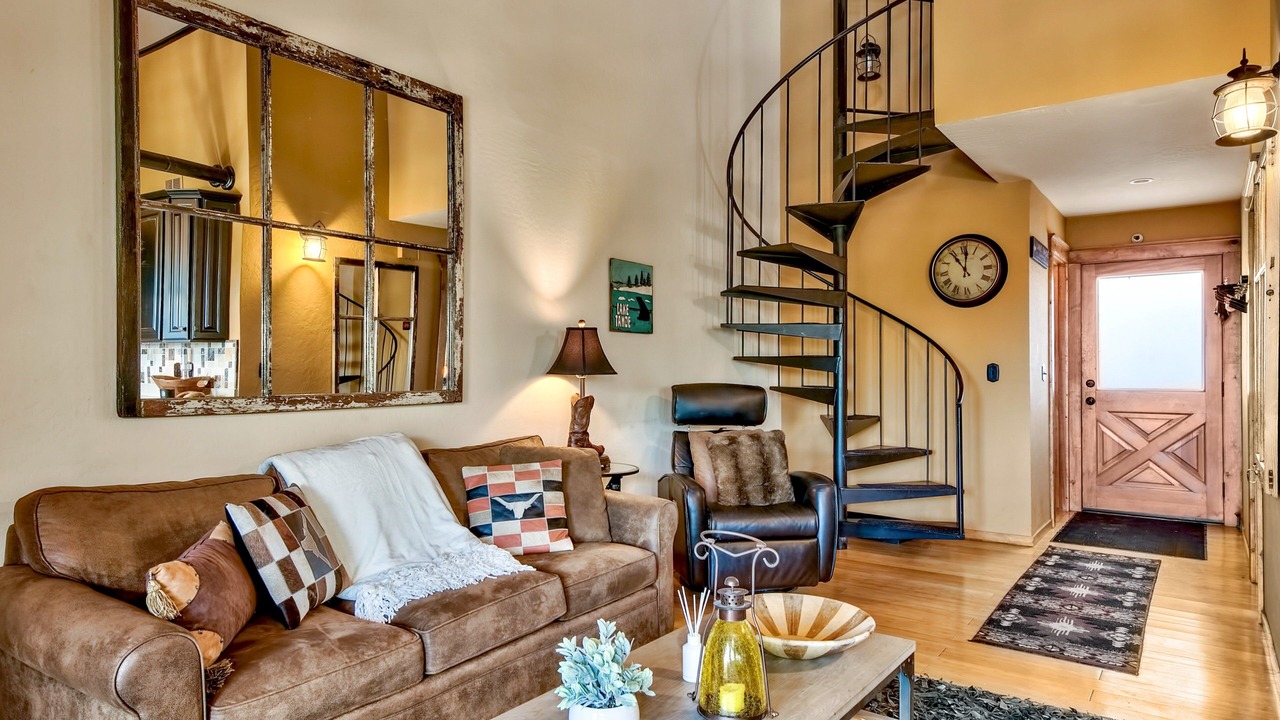 Photo of Livingroom in Tahoe Village