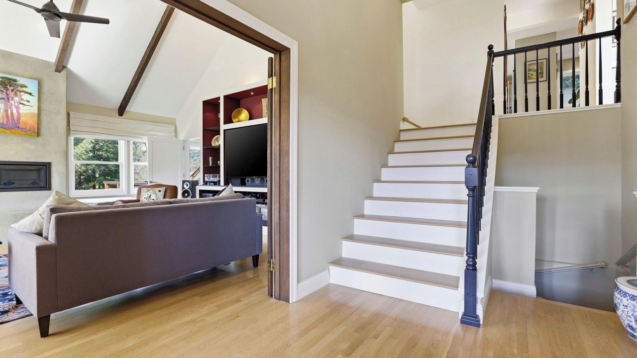 Photo of Livingroom in San Anselmo