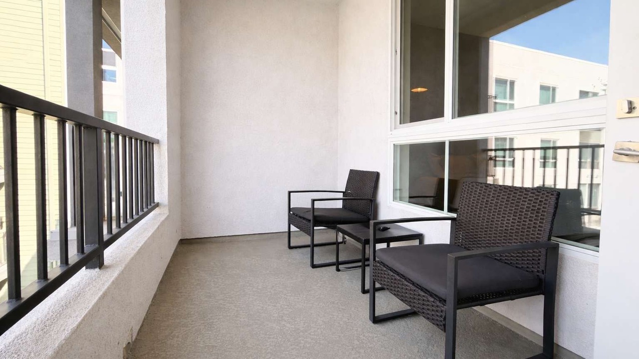 Photo of Patio Balcony in Lyon Street
