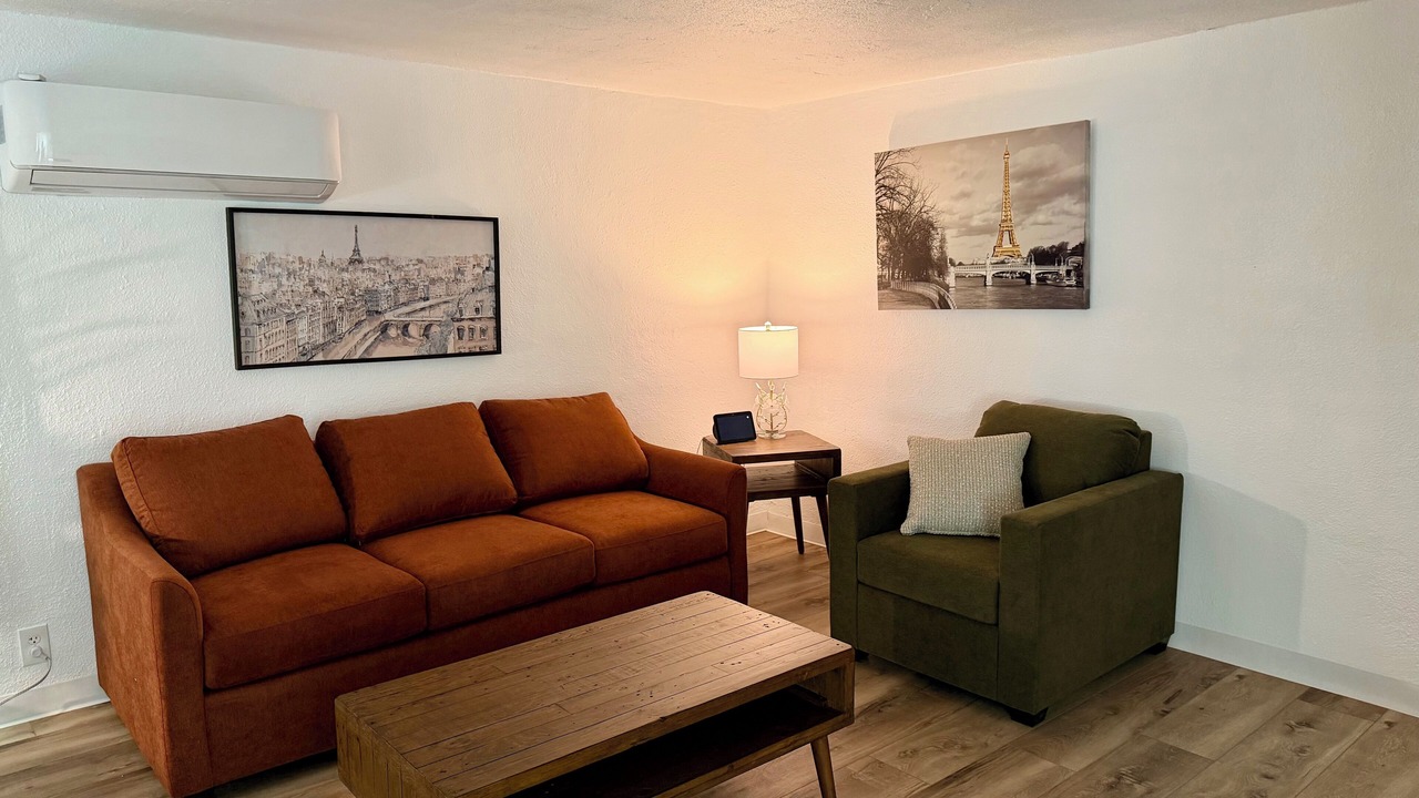 Photo of Livingroom in Roosevelt