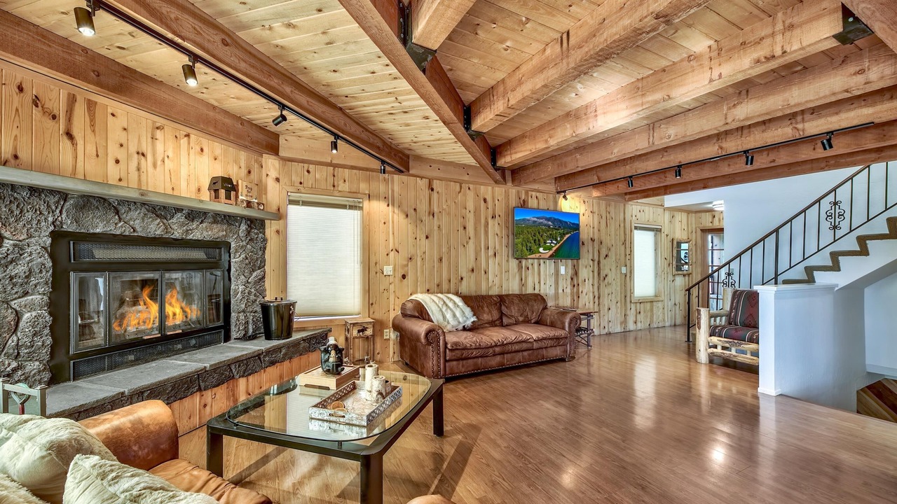 Photo of Livingroom in Tahoe Village