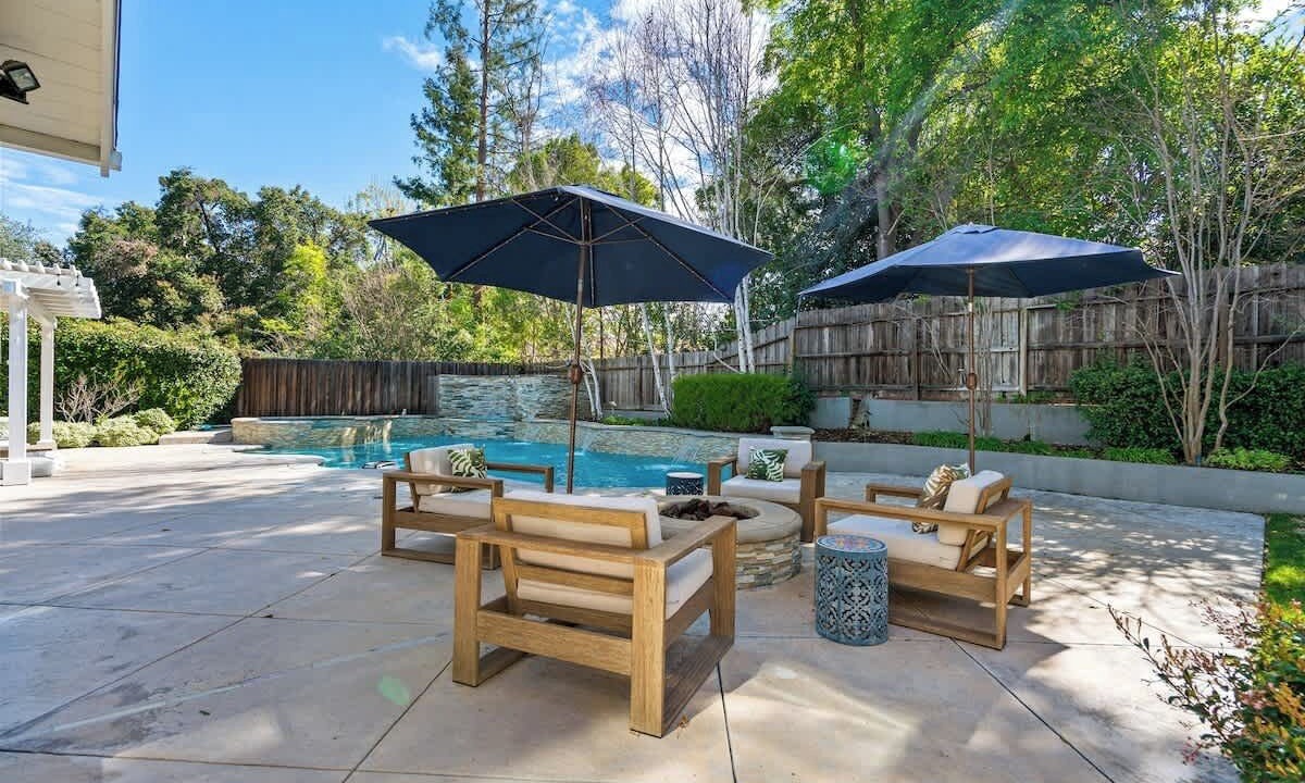 Photo of Outdoor in Tarzana