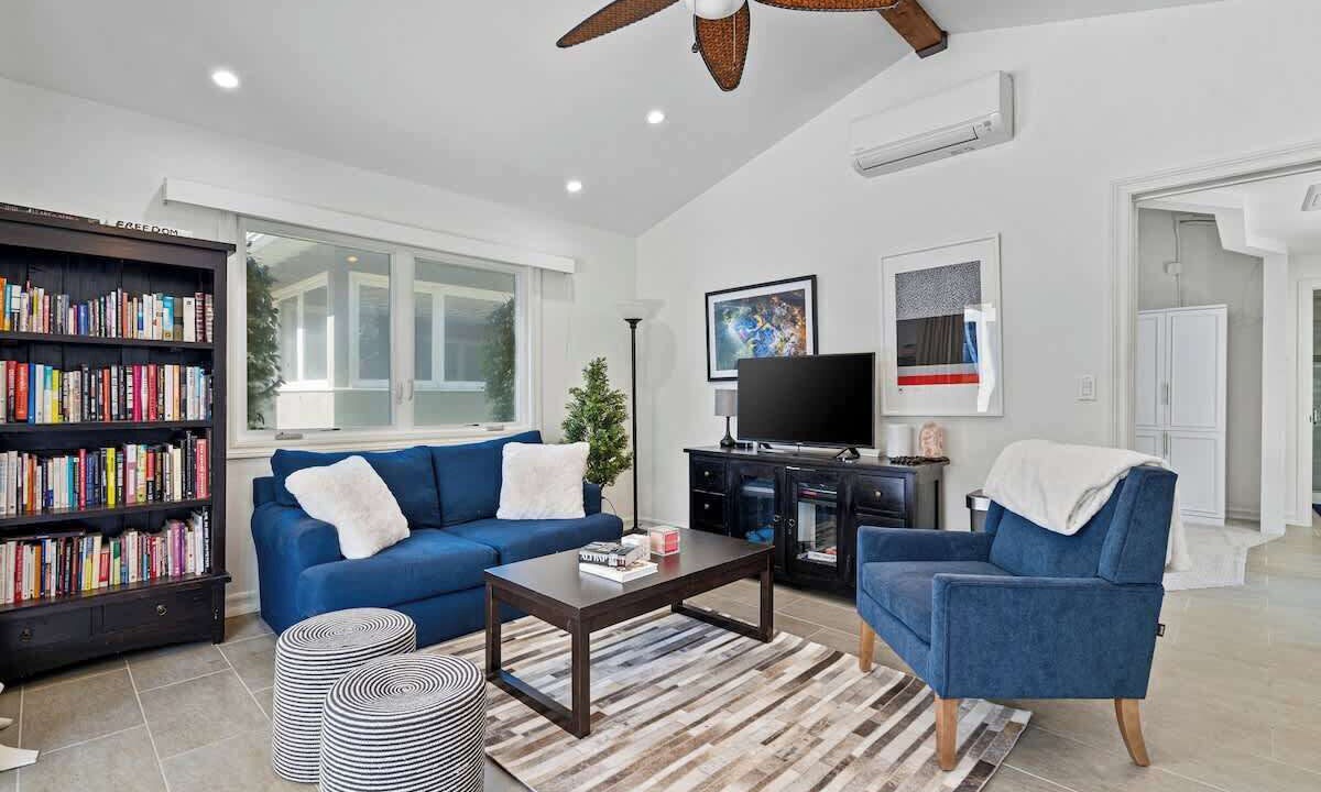 Photo of Bedroom in Tarzana