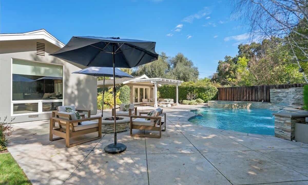 Photo of Outdoor in Tarzana