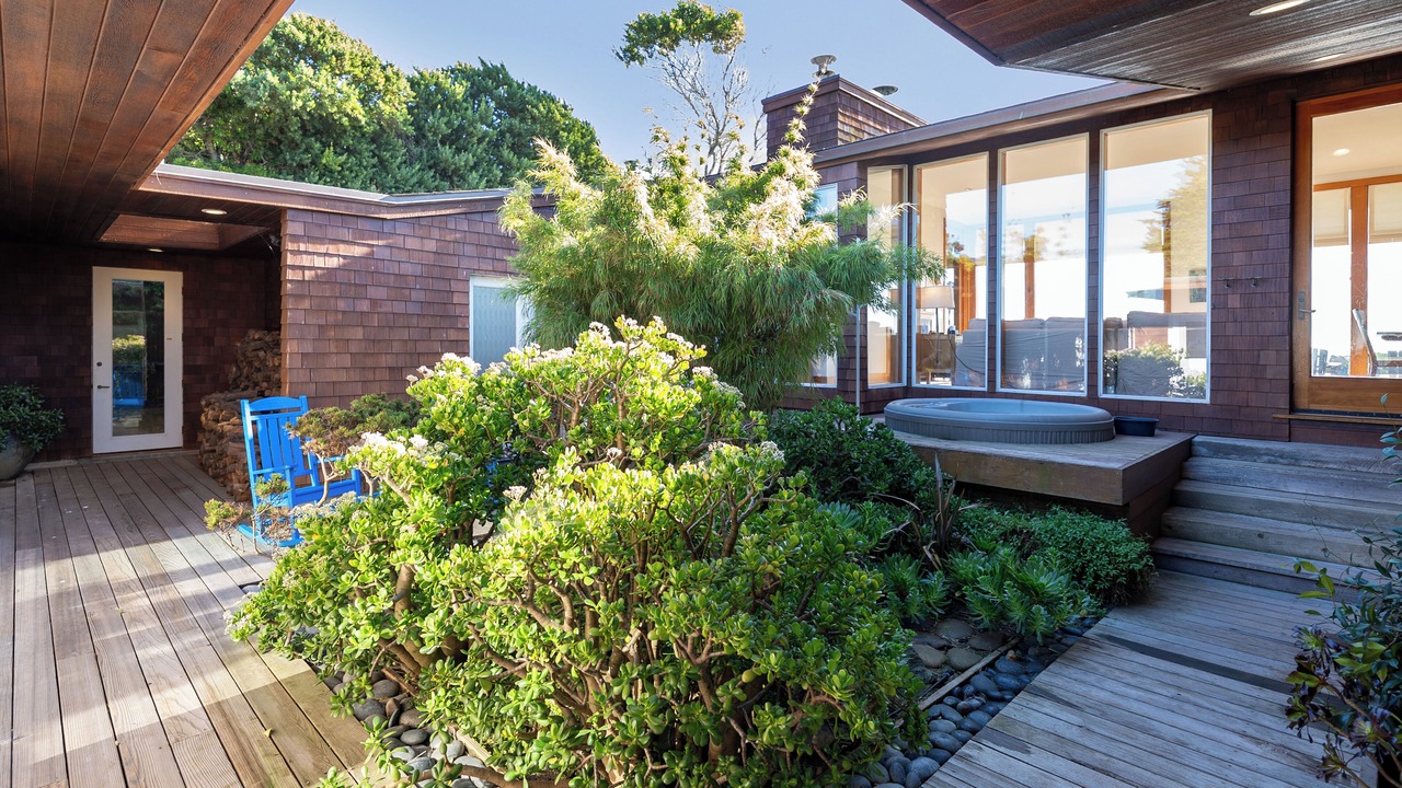 Photo of Patio Balcony in Stinson Beach