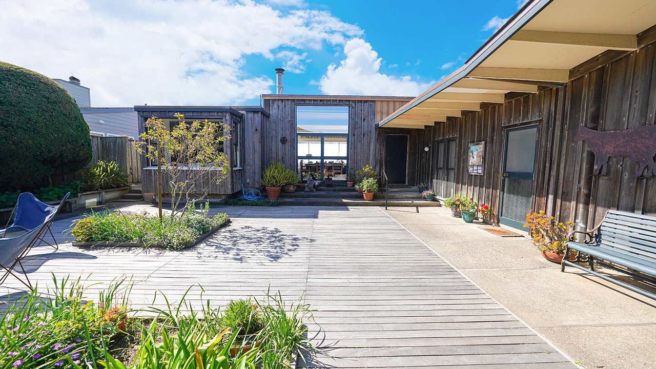Photo of Patio Balcony in Stinson Beach